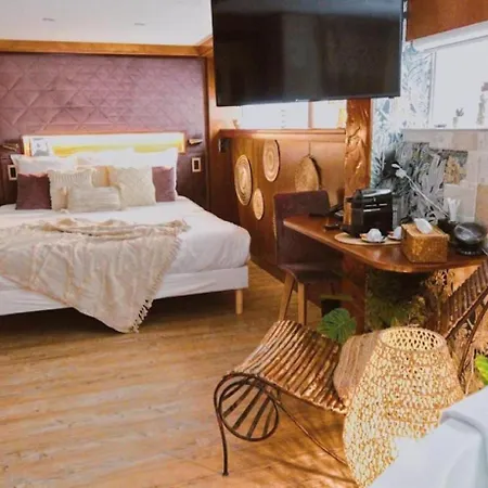 Vip Paris Yacht Hotel & Spa-2